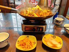-富正毅三下锅·湘西韵味(天门山索道店)