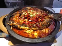 -鸣记脆皮烤鱼·海鲜烤鱼(三八广场店)