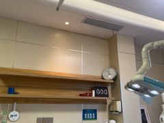 -上海仁爱医院口腔科 · 种植