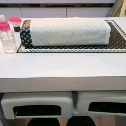 -美斯洛美甲美睫连锁店
