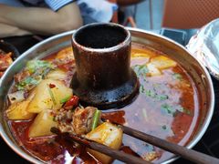 -何师烧烤Pro ·江湖川菜·小龙虾·精酿啤酒(太古里旗舰店)