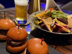 -OZONE 顶楼酒吧(香港丽思卡尔顿酒店)