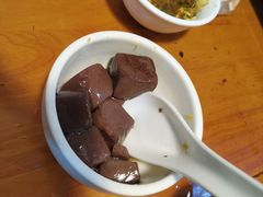 嫩滑靓猪红-华哥新鲜猪精品美食