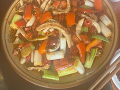 -周老三跷脚牛肉·全牛火锅(非遗传承店)