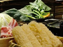 -湊湊火锅·茶憩(新中关购物中心店)