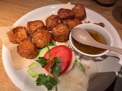 -大头虾越式风味餐厅(光明广场店)