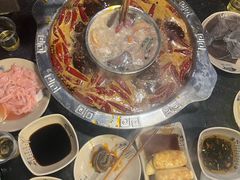 -洞亭火锅(防空洞总店)