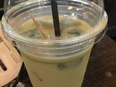 -莓园冰淇淋店