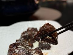 香酥果香牛小排-新光酒家·河豚·海鲜·蟹料理(浦东店)