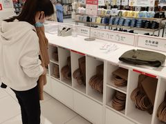 -优衣库(上海正大广场店)