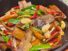 -云海肴·汽锅鸡·云南菜(天山百盛优客店)