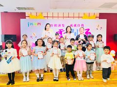 -蓝话筒·少儿成人演讲口才·主持朗诵·戏剧表演(大华第一坊店)