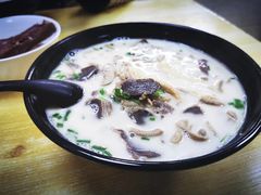 -津津老鸭粉丝馆(正东路店)