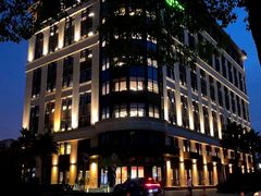 -乐刻运动(爱奇艺创新大厦店)