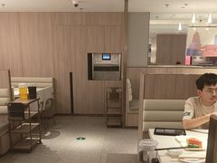 -海底捞火锅(杭州庆春路夜宵主题店)