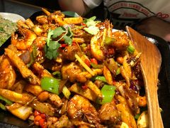 -炭舍干锅·烤鱼(扬名广场店)