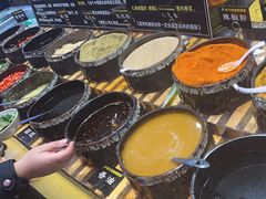 -新艺自助美食城(中山路店)