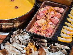 -花菇朵·云山雀 ll 野生菌锅·野果酸汤·精品滇菜(万柳店)