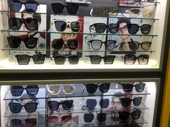 -镜客眼镜(浦江欢乐颂店)
