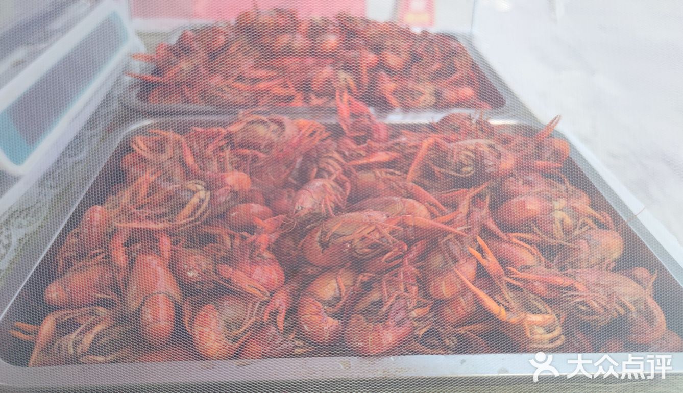 今天的湖北人都在吃虾子！