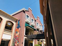 -王府井奥莱临潼小镇(临潼店)
