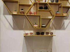 -肆兮眼镜·蔡司·徕卡战略合作店(大坪店)