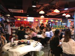大堂-鲜入围煮花胶鸡海鲜火锅