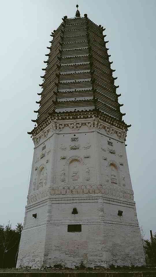 无垢净光舍利塔-"看到朋友拍的塔湾夕照非常漂亮,今天挺顶着.