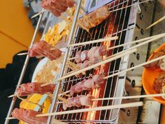 -哈尔滨小酒馆·鲜肉现穿自助烧烤(康新花园店)