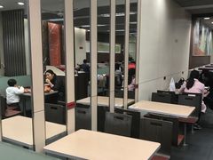 用餐区-肯德基(东安路站店)