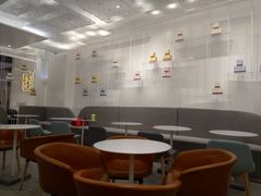 大堂-奈雪的茶(市百一店)