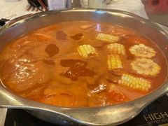 -鲜入围煮花胶鸡海鲜火锅