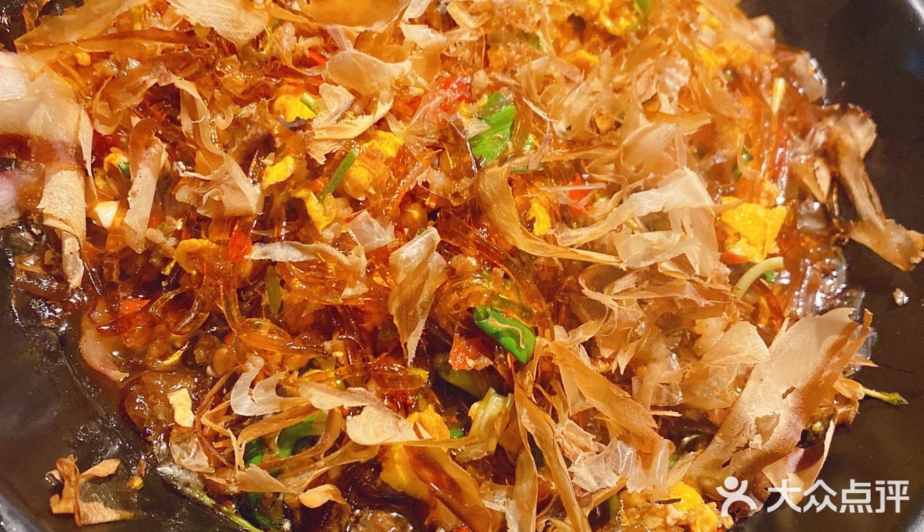 不愧是老店 靠一道菜出名[抱拳]