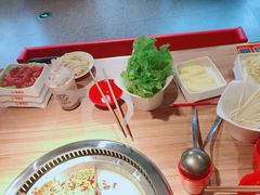 鸳鸯锅-季季红火锅(长沙步行街店)