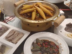 -香山湖家家宴(中山陵店)