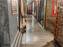 -东口码头·烧鸽子·鱼头泡饼·地方菜(金鹰悦城店)