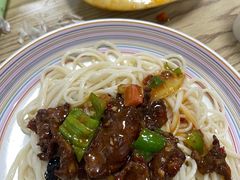 -歹歹的加个面过油肉拌面