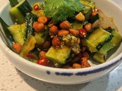 翡翠拍黄瓜-鸣记脆皮烤鱼(岐山路店)