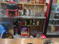 -胡须佬鸡煲四季火锅店(石厦西村直营店)