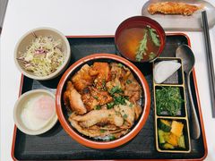 能量三拼烧肉饭-牛邸·烧肉饭(来福士店)