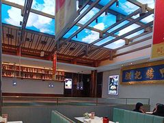 -阿瓦山寨·湘菜现炒·剁椒鱼头王(咸阳总店)