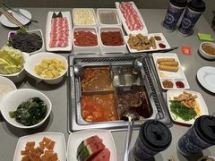 -海底捞火锅鲜切牛肉主题店(长寿路店)