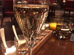 -恰餐厅及酒吧 CHAR Bar & Grill (北京丽都皇冠假日店)