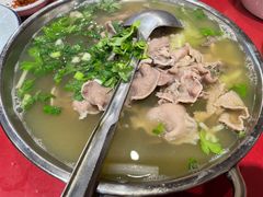跷脚牛肉-谢老五跷脚牛肉·非遗传承店