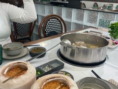 -喃喃椰·糟粕醋·椰子鸡火锅(七堡花园店)