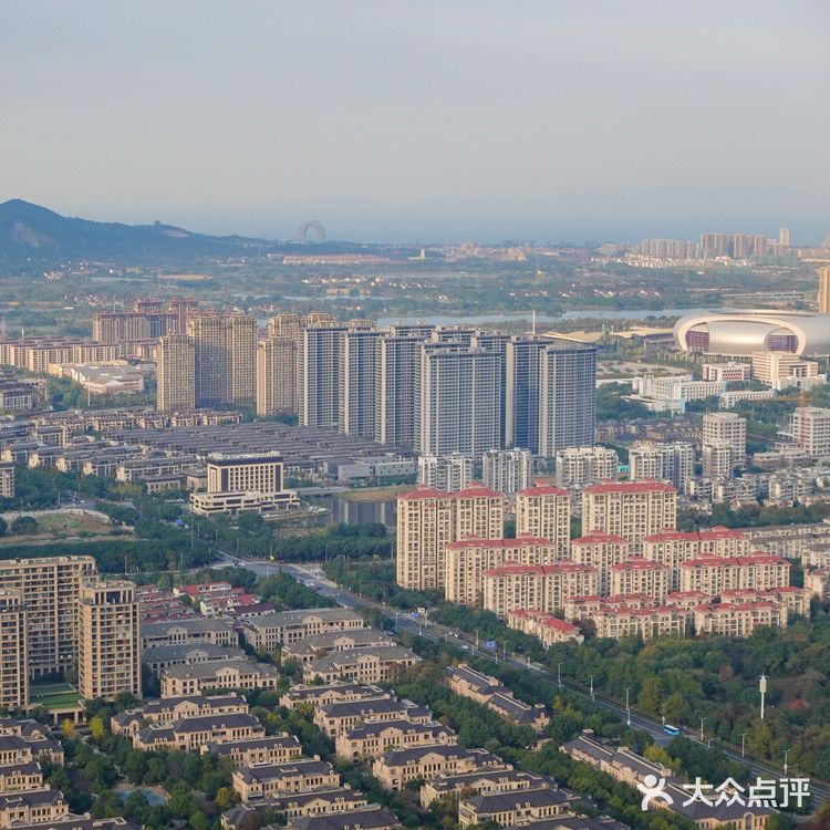 素有“湖州之巅”的美誉。 站于仁皇阁的脚下