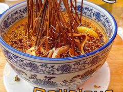 -大众跷脚牛肉馆·非遗传承单位(峨眉山店)
