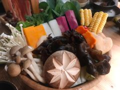 蔬菜凑凑-湊湊火锅·茶憩(杭州湖滨银泰in77店)