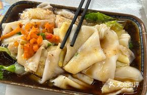 Ham and Egg Rice Noodle Roll