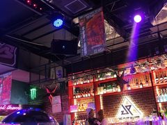 -UP嘻哈酒吧(粉巢店)